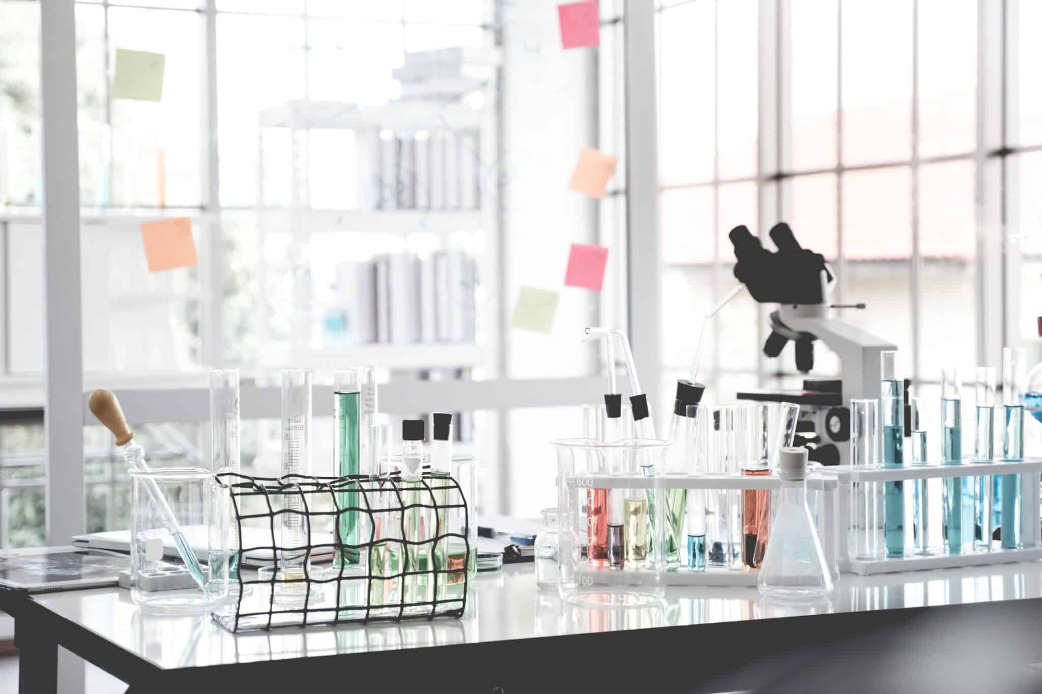 ANEOMED Cosmetics Labor